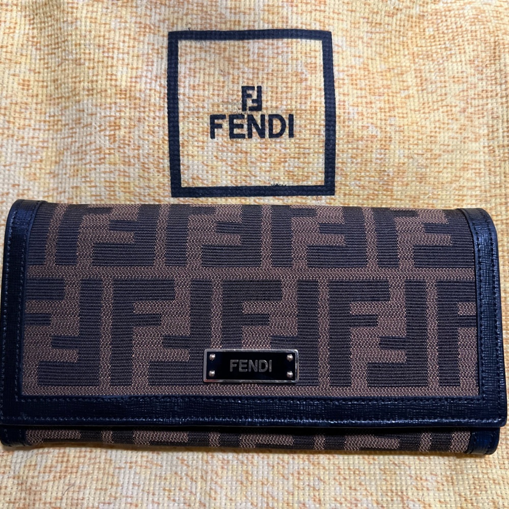 Fendi wallet